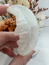 Load image into Gallery viewer, Selenite Moon Bowl
