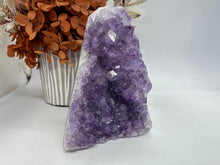 Load image into Gallery viewer, (8) Uraguay Amethyst Cut Base

