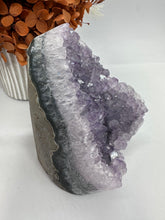 Load image into Gallery viewer, (13) Uraguay Amethyst Cut Base
