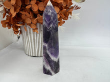 Load image into Gallery viewer, Dream Amethyst Point
