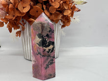 Load image into Gallery viewer, Rhodonite Point from Pakistan
