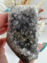 Load image into Gallery viewer, (1) Amethyst Cutbase
