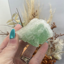 Load image into Gallery viewer, Green Fluorite with Quartz (53)
