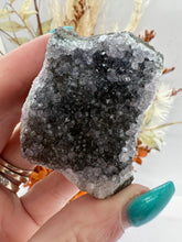 Load image into Gallery viewer, (5) Amethyst Cutbase
